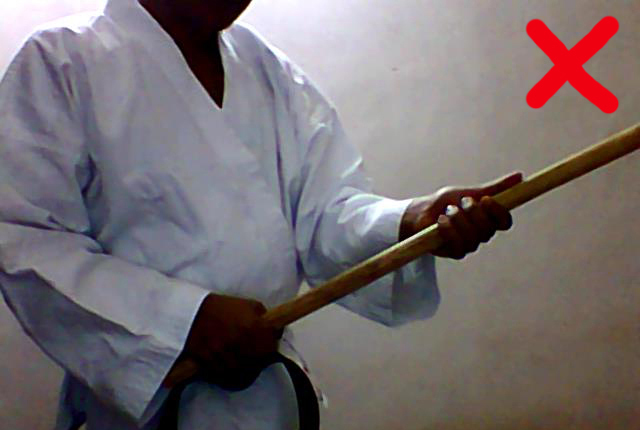 Staff Fencing Wide Grip Right Bad3